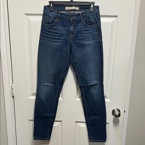 Guess Women's Skinny Jeans in Dark Blue Wash